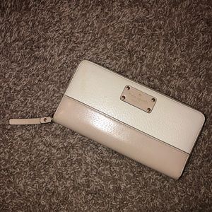 Kate Spade zip around wallet